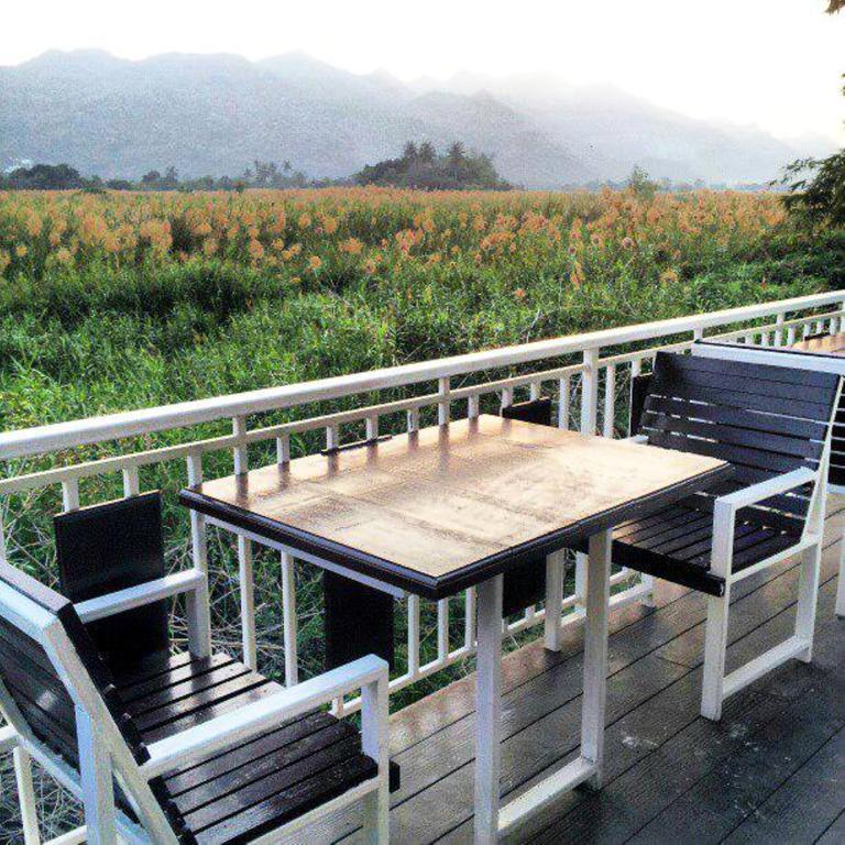 The Vista Pool Villa Kanchanaburi Buitenkant foto